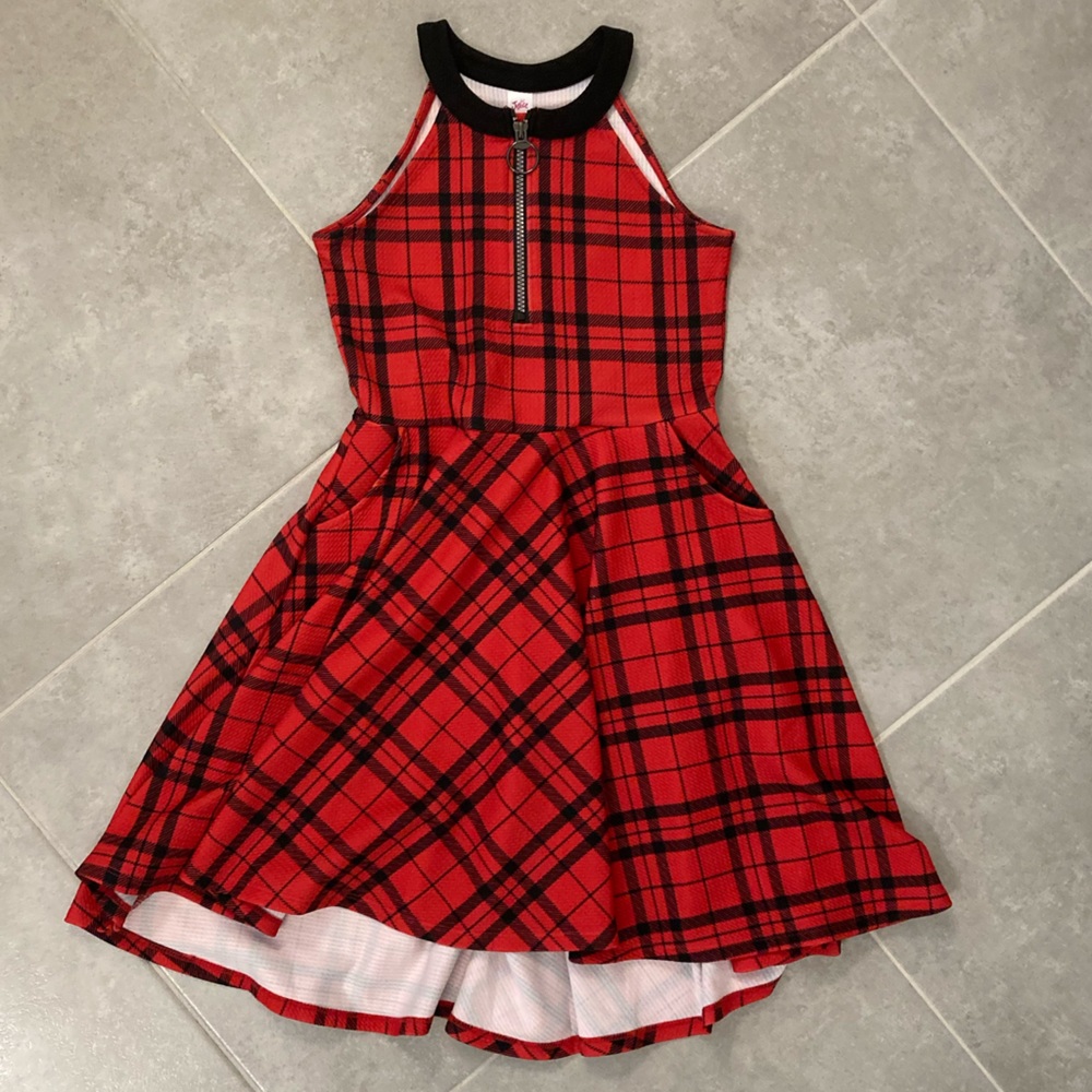Girls red plaid holiday dress. Justice brand. Girls size 8.